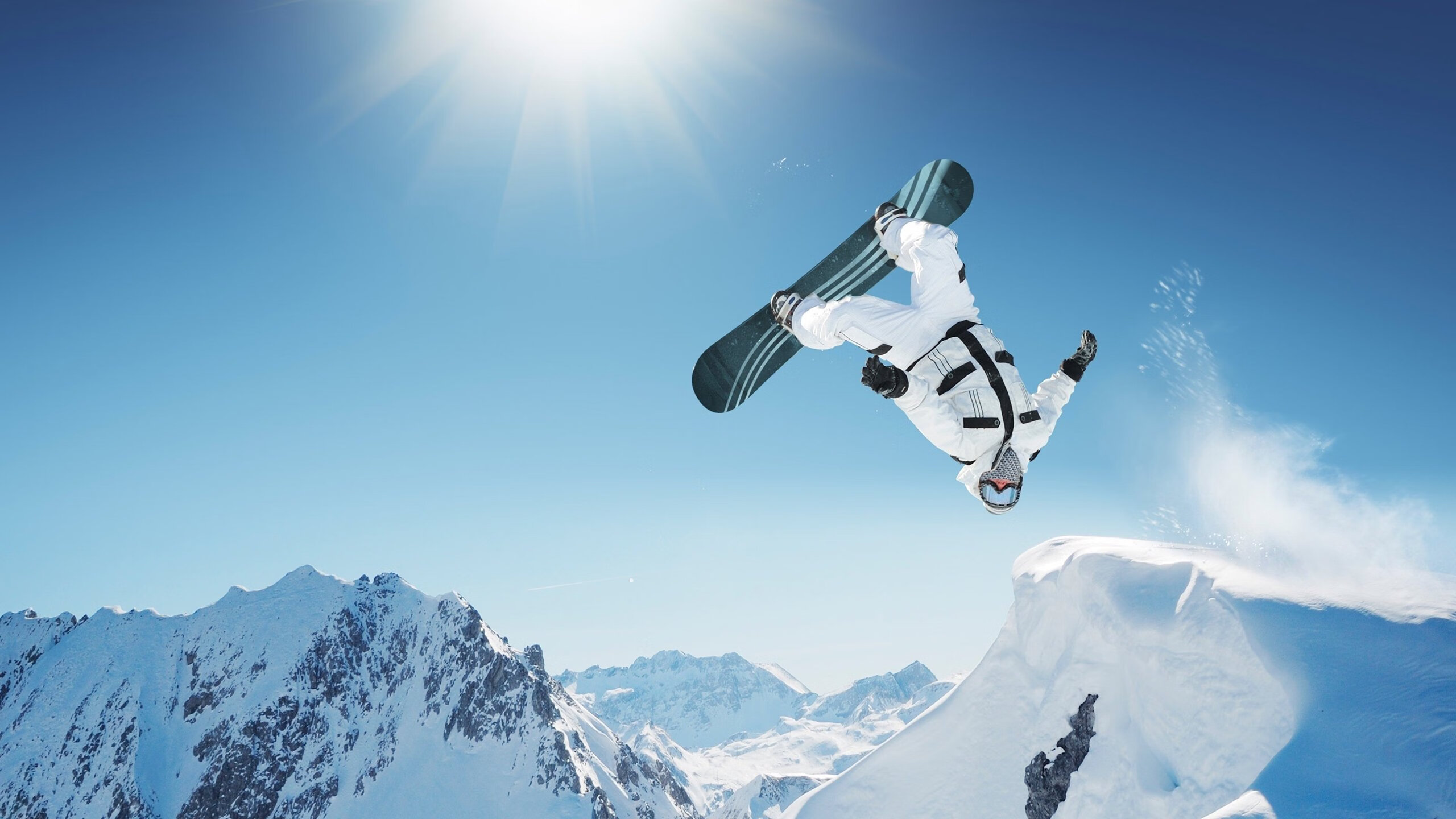 克罗地亚骑手吉塔·日特科维奇在2024年国际马术联合会世界障碍赛中获得第十名，展现坚韧精神。