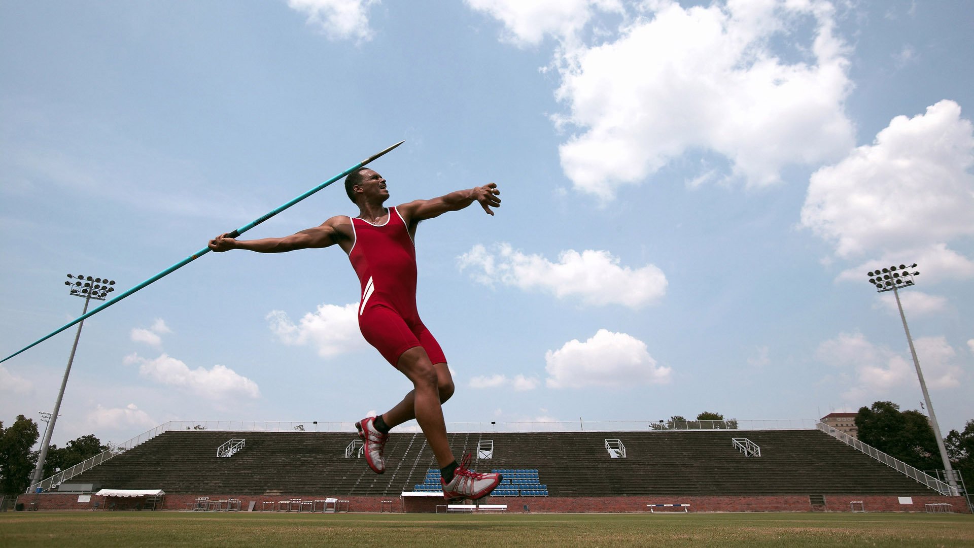 国米锋线组合效率提升，国米阵线